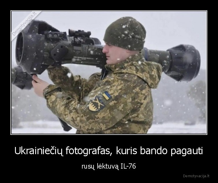 Ukrainiečių fotografas, kuris bando pagauti - rusų lėktuvą IL-76. 